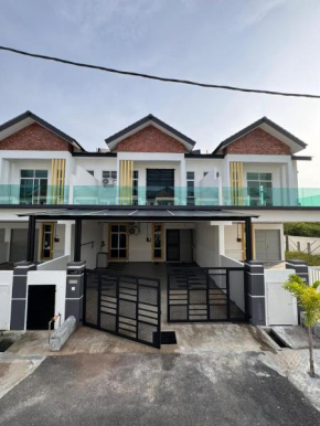 Meera Homestay